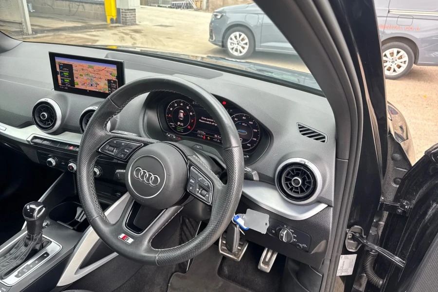 Audi Q2 30 Tfsi S Line 2023 White #22