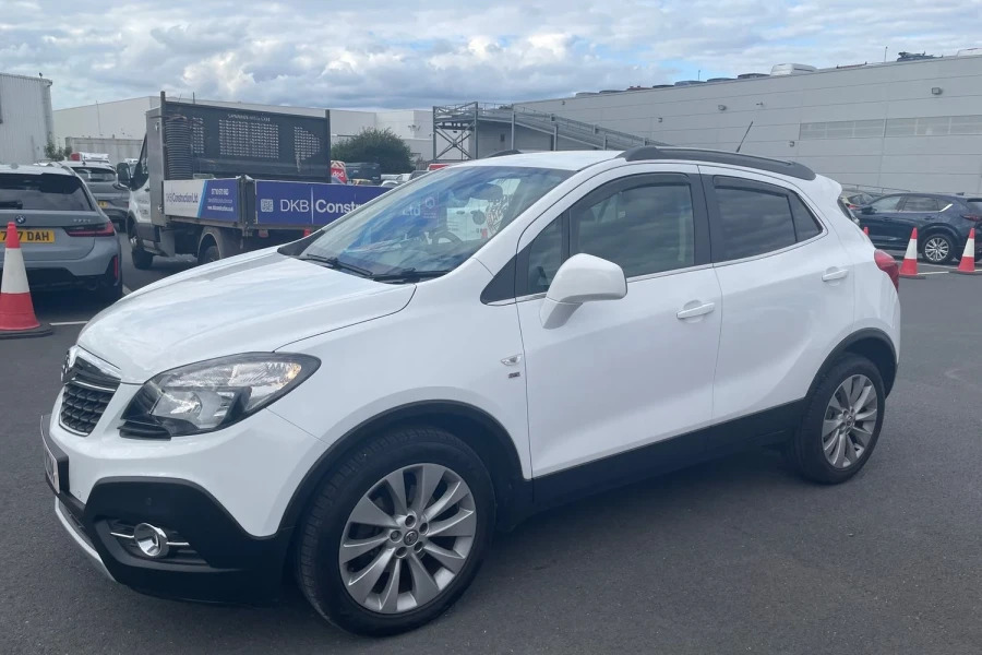 Vauxhall Mokka Mokka 1.6 Cdti Se Hatchback White #6