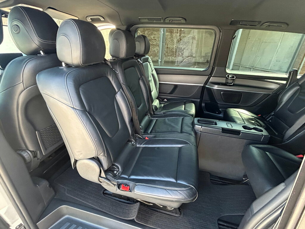 Mercedes-Benz V Class Mpv Silver #25
