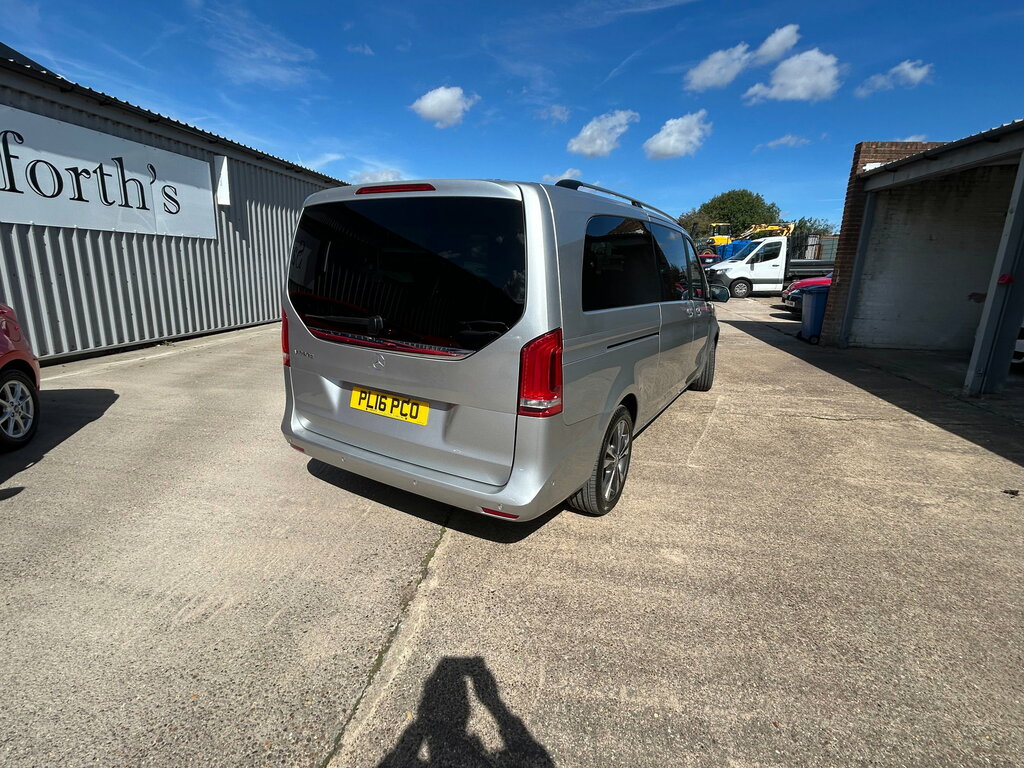 Mercedes-Benz V Class Mpv Silver #12