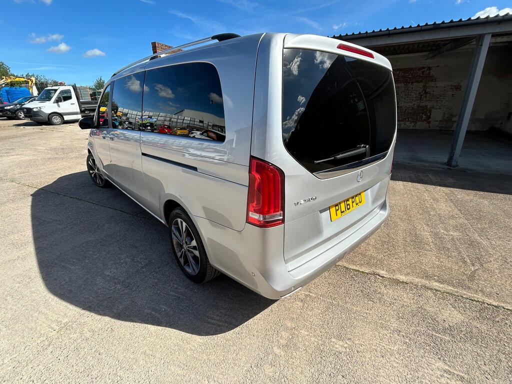 Mercedes-Benz V Class Mpv Silver #10