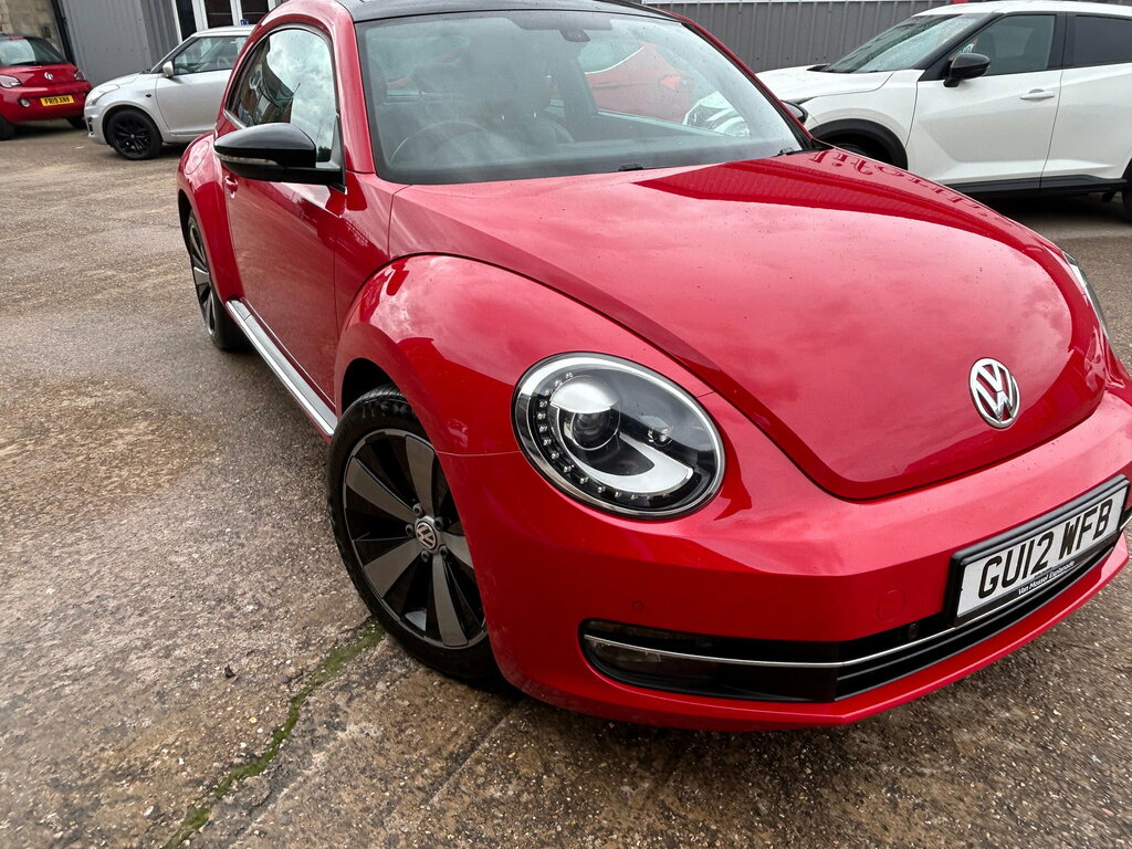 Volkswagen Beetle Hatchback Red #16