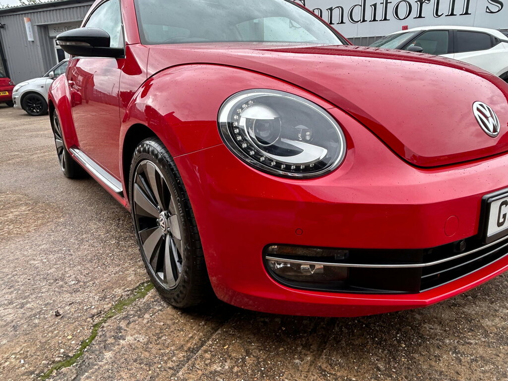 Volkswagen Beetle Hatchback Red #17