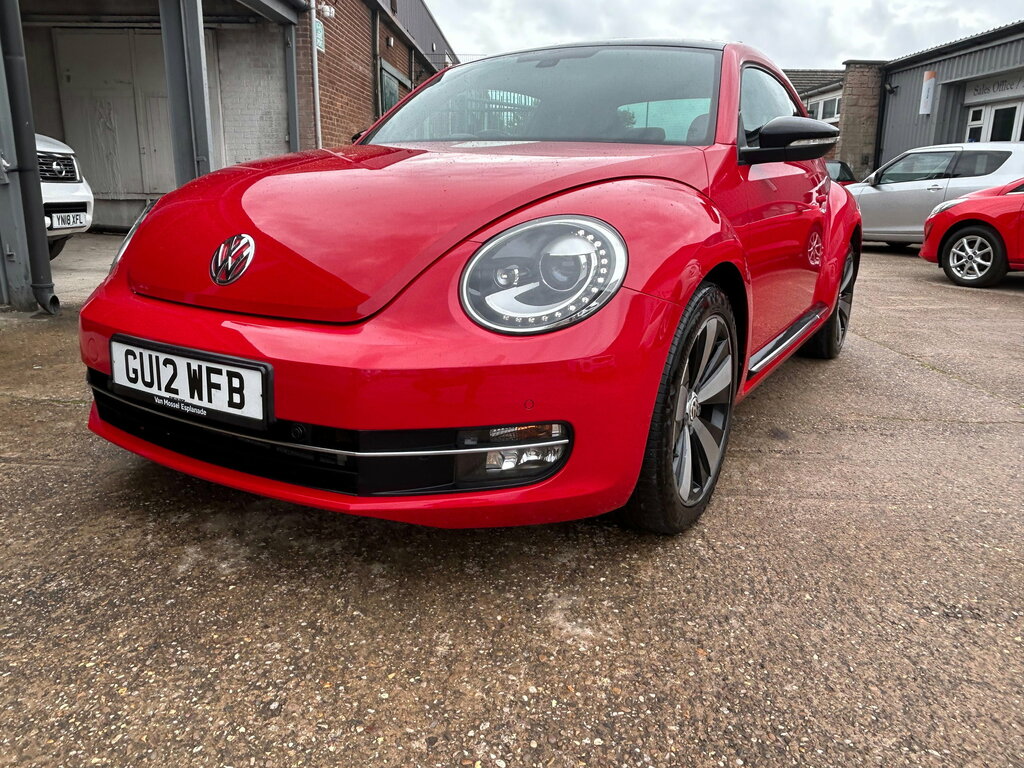 Volkswagen Beetle Hatchback Red #20