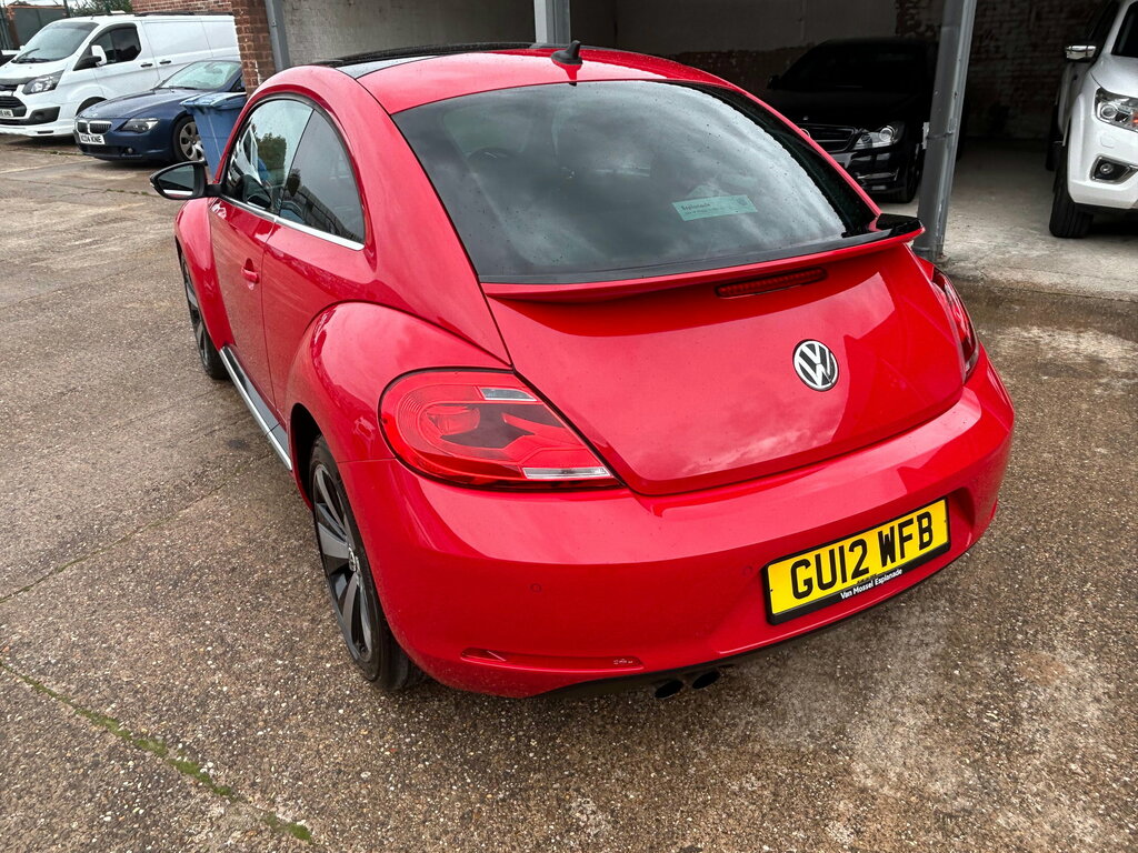 Volkswagen Beetle Hatchback Red #9