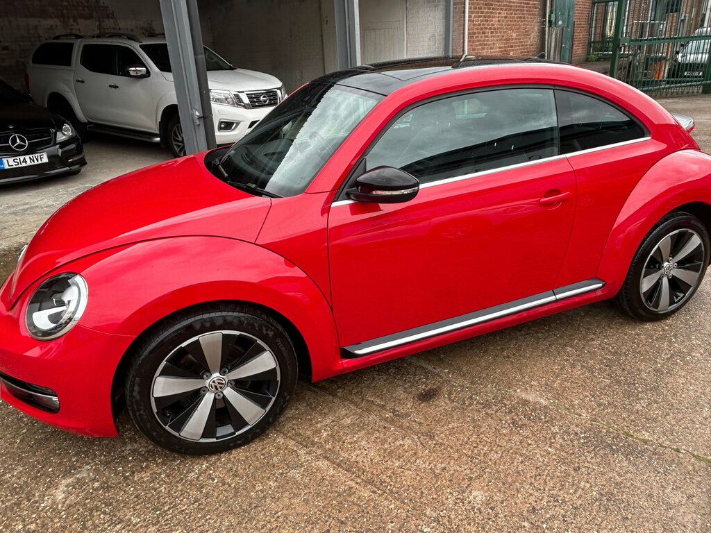 Volkswagen Beetle Hatchback Red #12