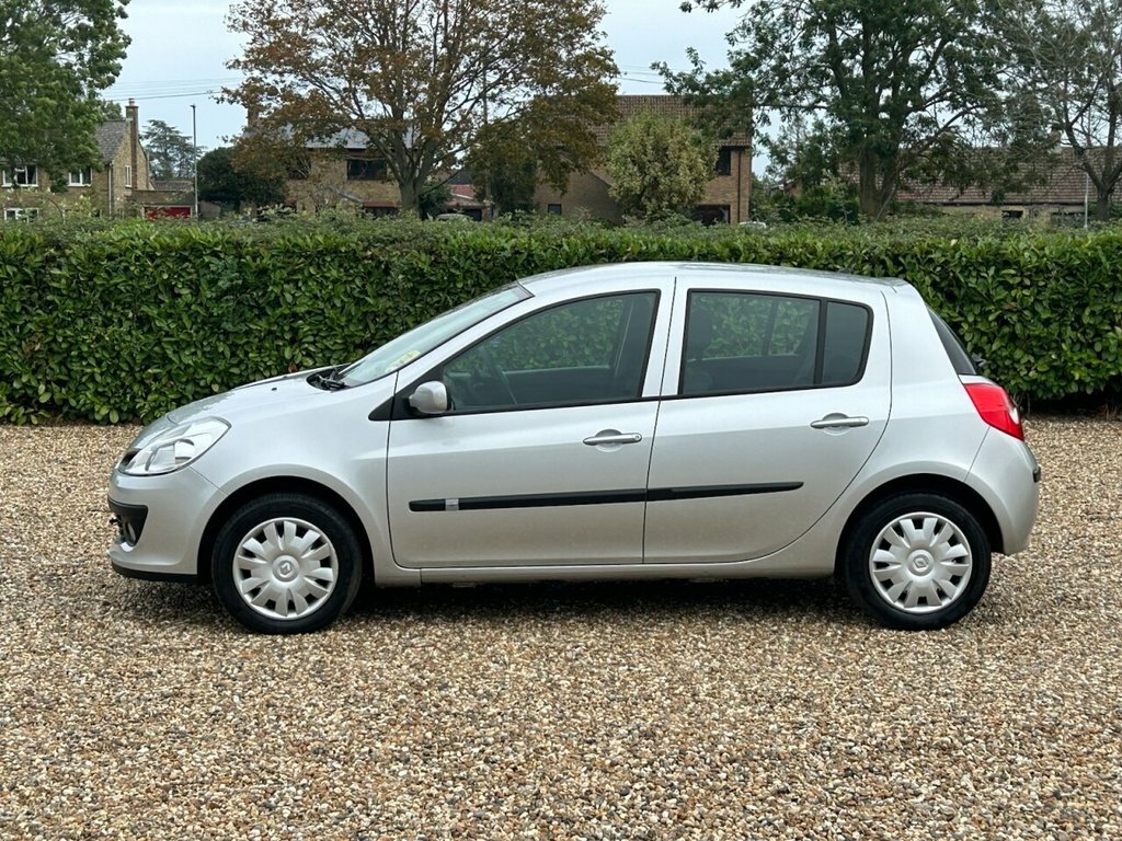 Renault Clio 1.5L 1.5 Dci Dynamique Black #60