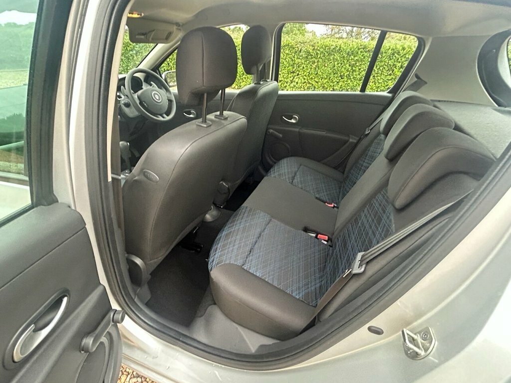 Renault Clio 1.5L 1.5 Dci Dynamique Black #48