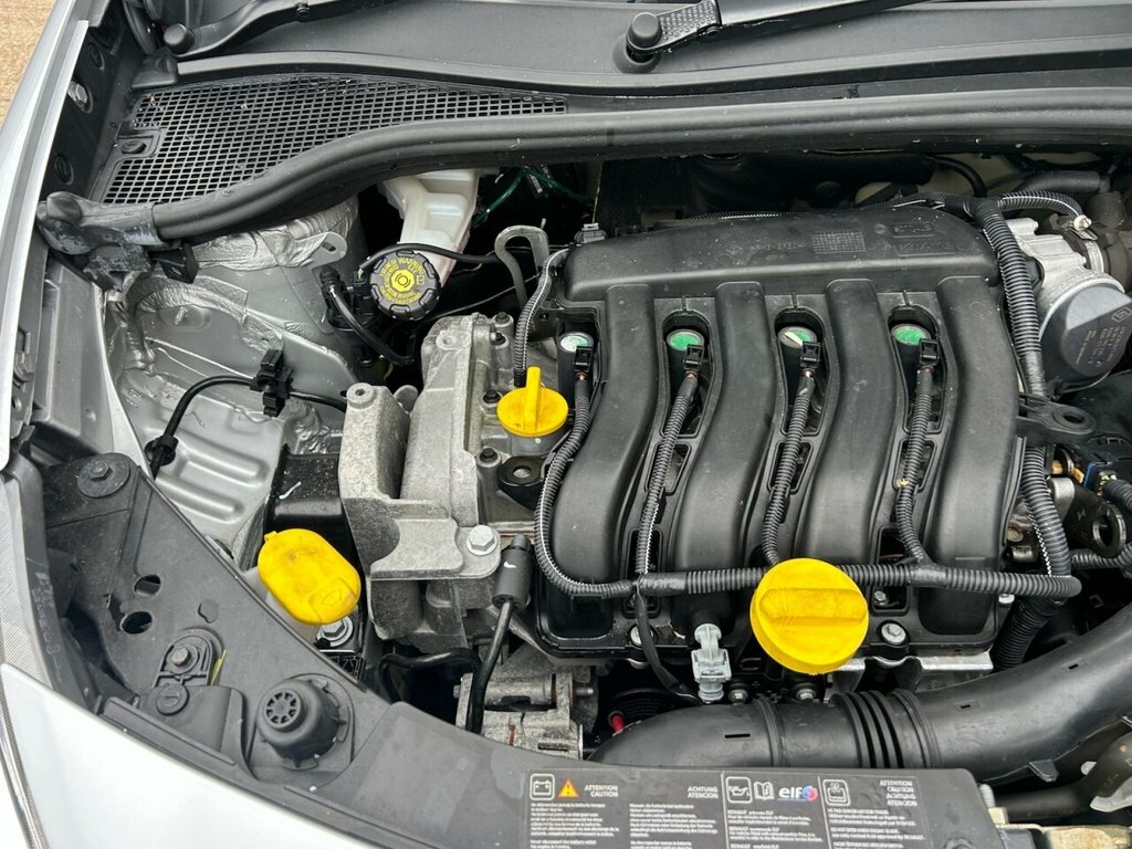 Renault Clio 1.5L 1.5 Dci Dynamique Black #6