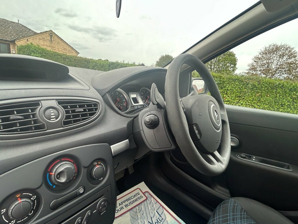 Renault Clio 1.5L 1.5 Dci Dynamique Black #40