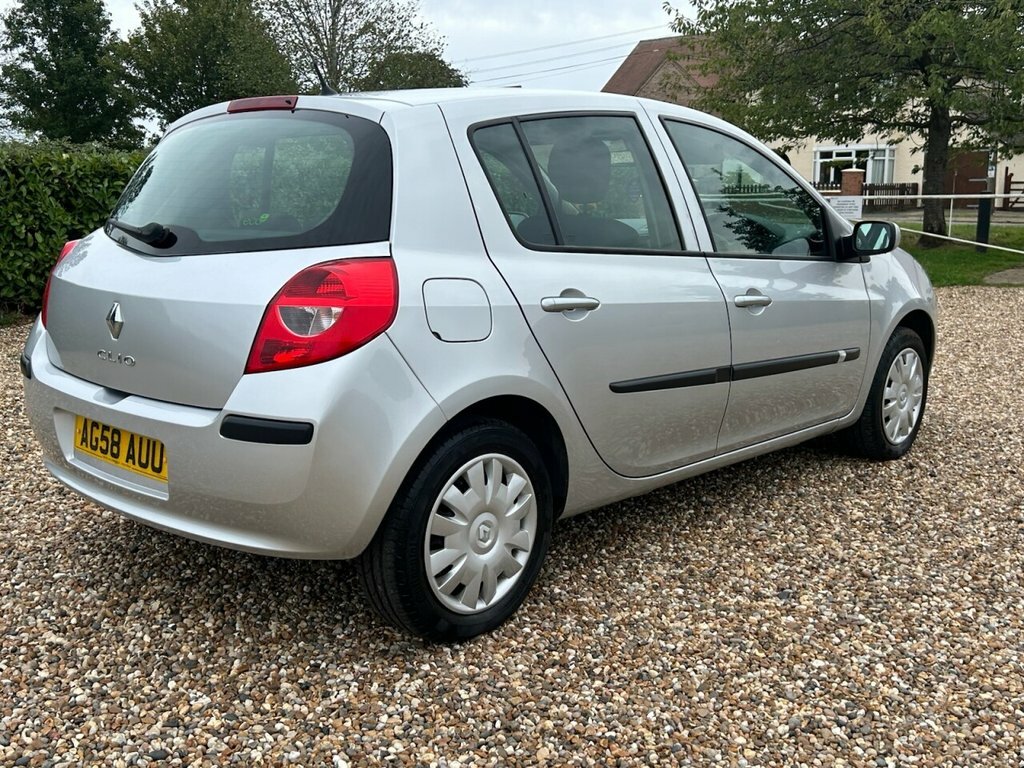 Renault Clio 1.5L 1.5 Dci Dynamique Black #10