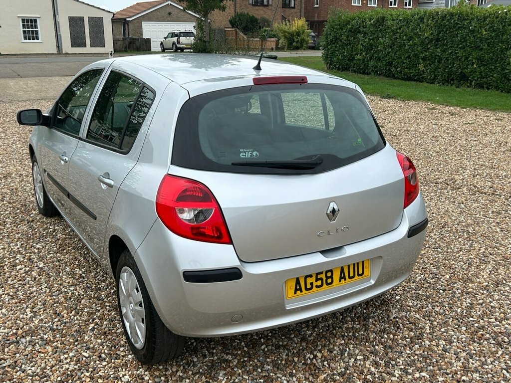 Renault Clio 1.5L 1.5 Dci Dynamique Black #9