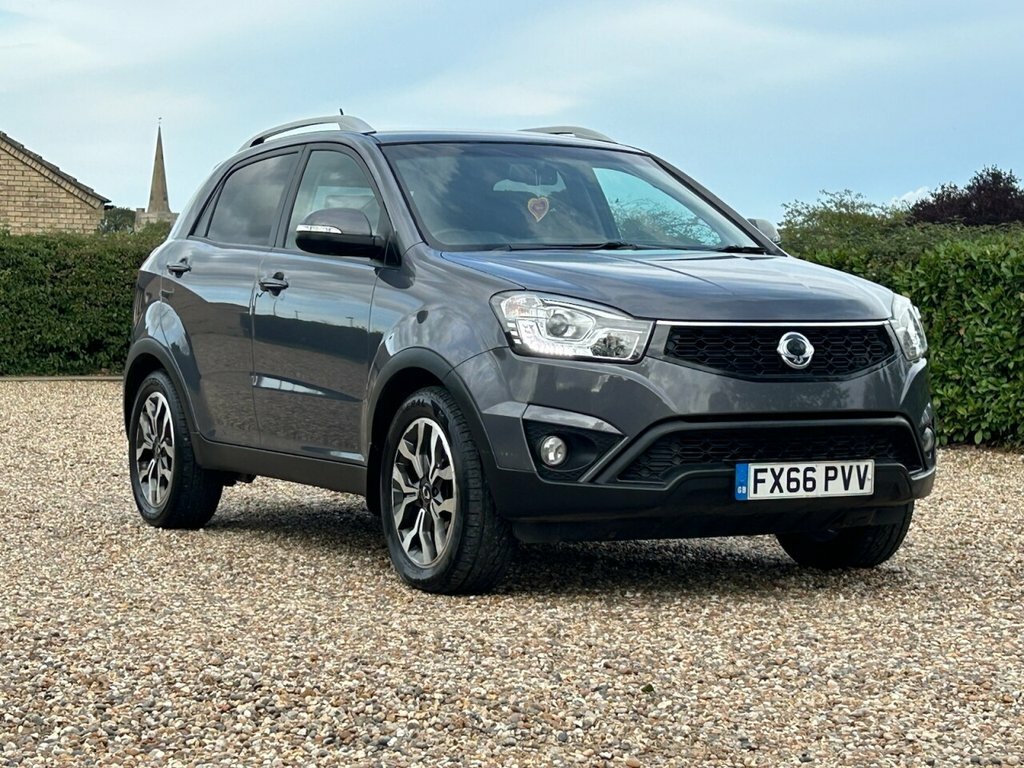 SsangYong Korando Elx White #18