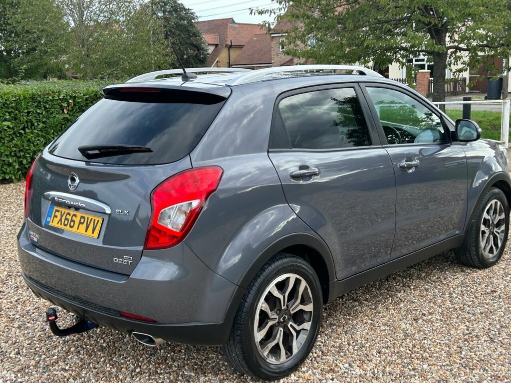 SsangYong Korando Elx White #4