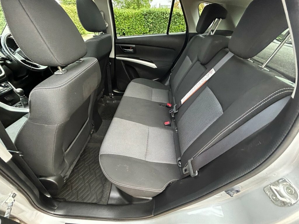 Suzuki SX4 S Cross Hatchback Silver #37