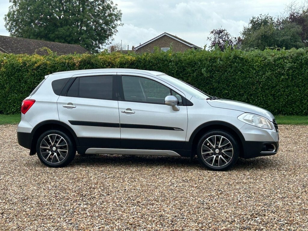 Suzuki SX4 S Cross Hatchback Silver #53