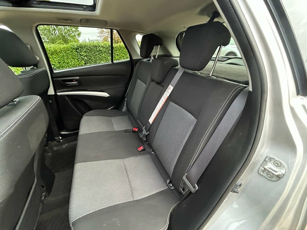 Suzuki SX4 S Cross Hatchback Silver #36
