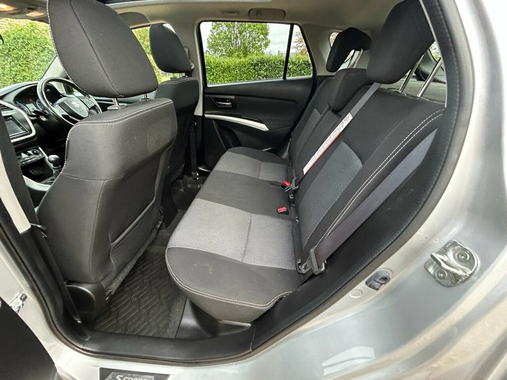 Suzuki SX4 S Cross Hatchback Silver #41