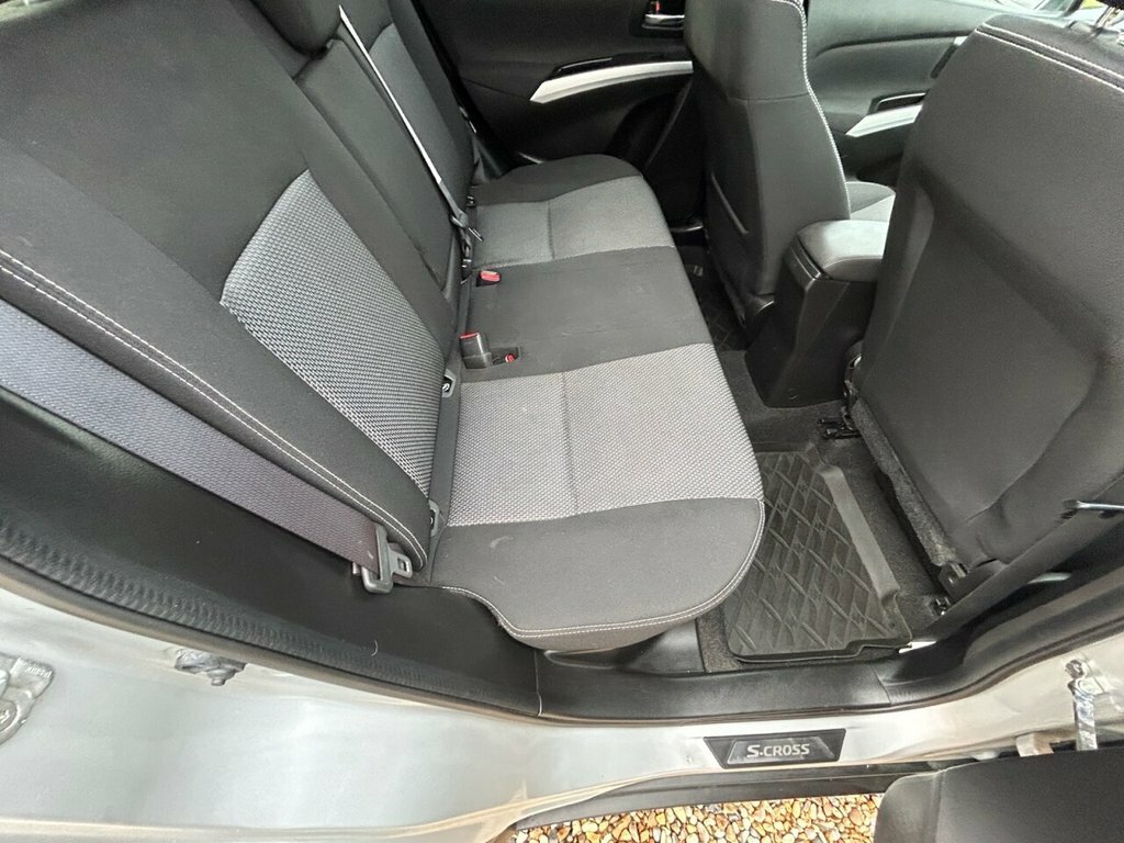 Suzuki SX4 S Cross Hatchback Silver #30