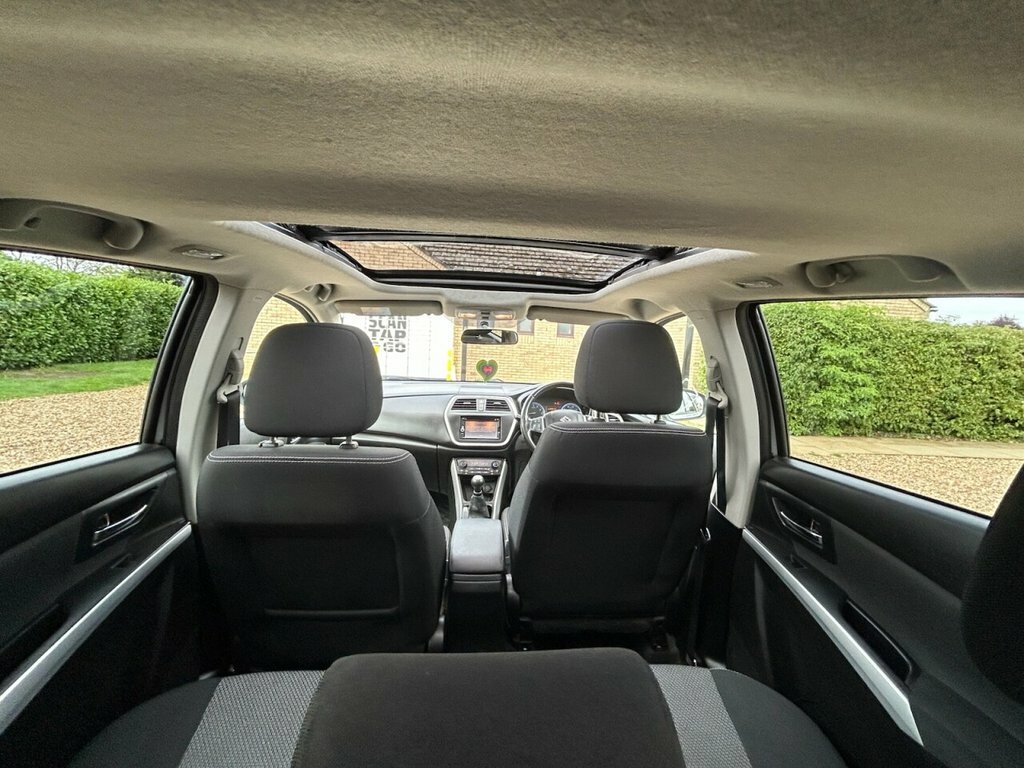 Suzuki SX4 S Cross Hatchback Silver #33