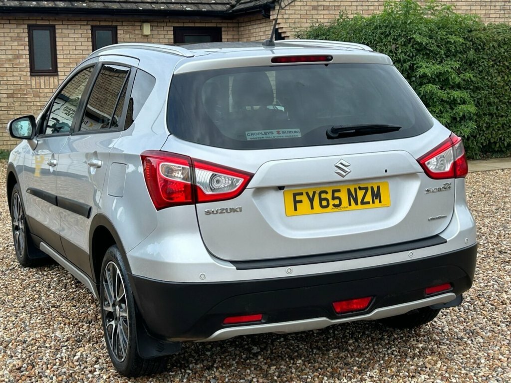 Suzuki SX4 S Cross Hatchback Silver #49