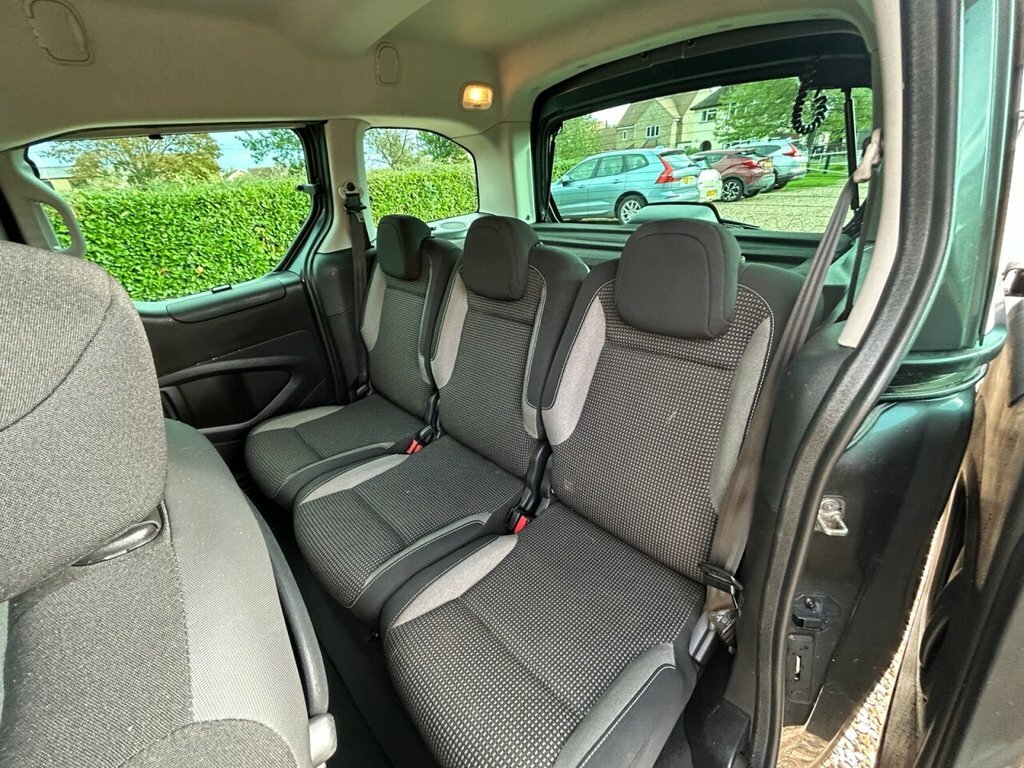 Peugeot Partner Tepee Blue Hdi Ss Tepee Active White #37