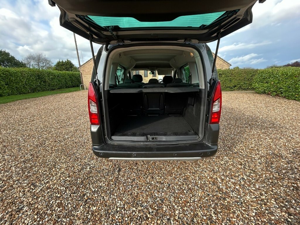 Peugeot Partner Tepee Blue Hdi Ss Tepee Active White #39