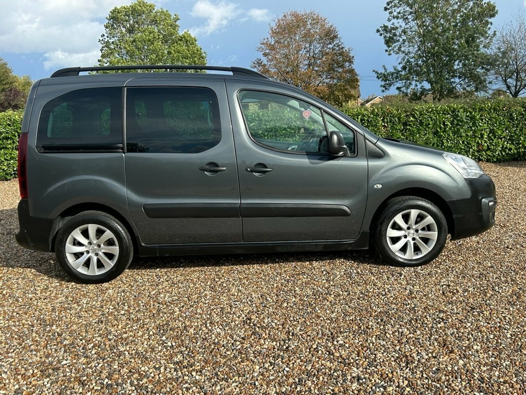 Peugeot Partner Tepee Blue Hdi Ss Tepee Active White #2