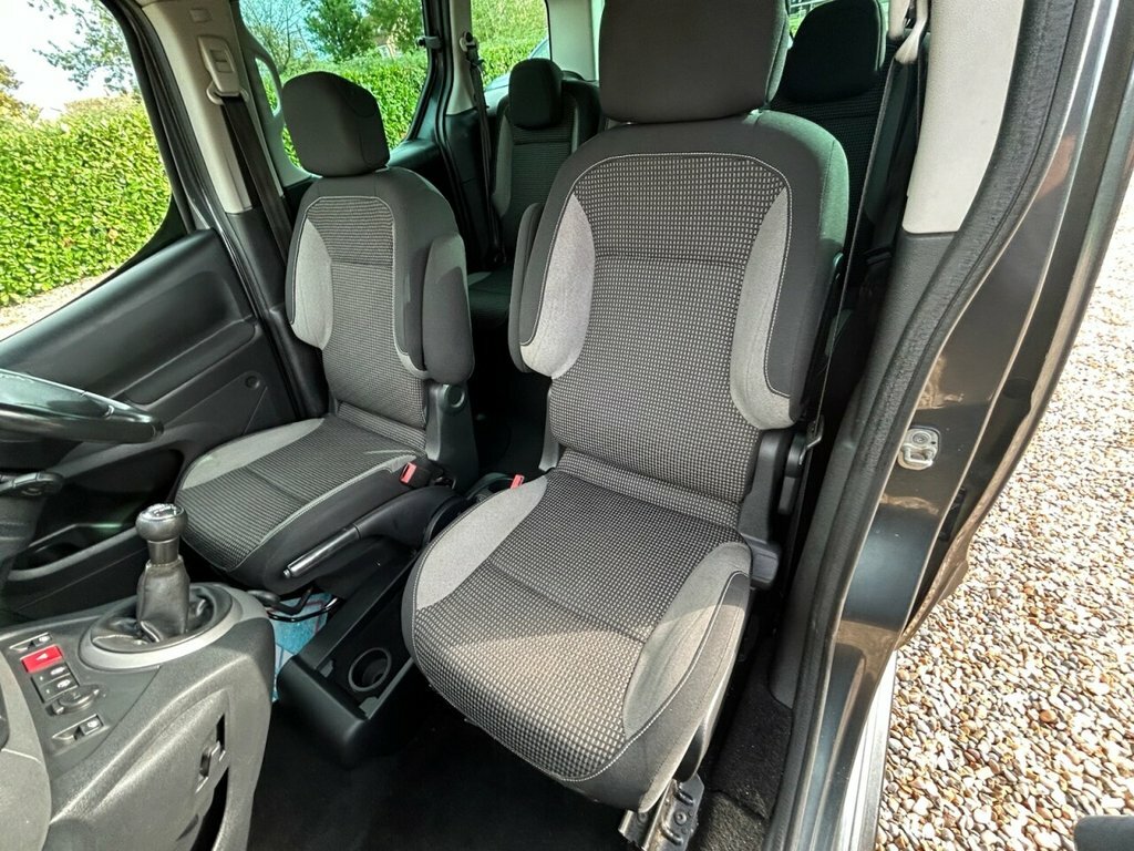 Peugeot Partner Tepee Blue Hdi Ss Tepee Active White #45