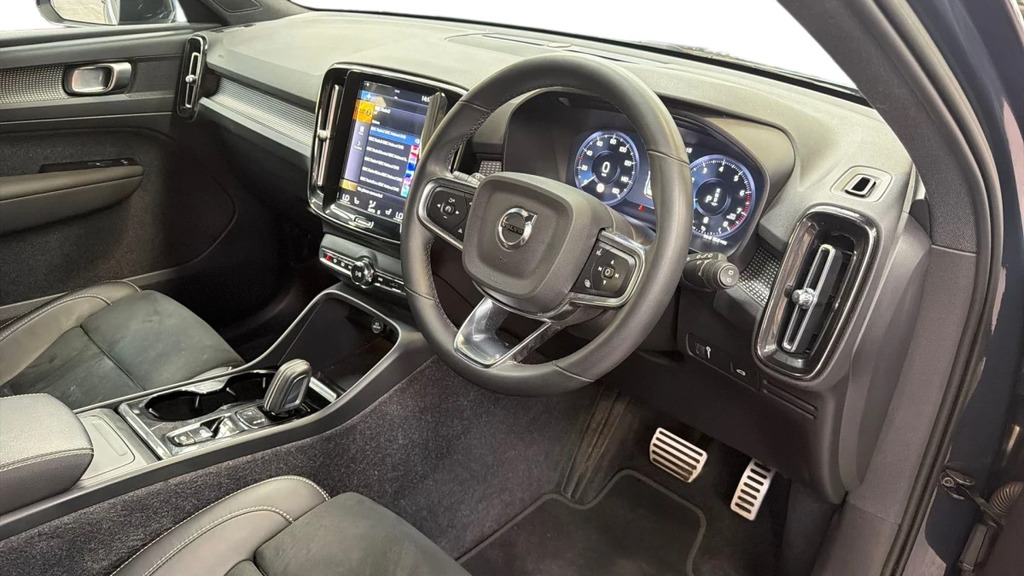 Volvo XC40 Xc40 R-design Pro B4 Mhev GJ22WDA Blue #3