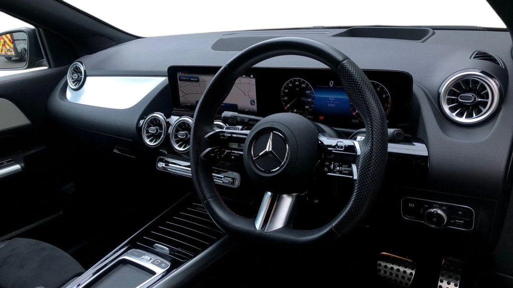 Mercedes-Benz GLA Class Gla 200 Amg Line Prem M AX74HRO Black #3