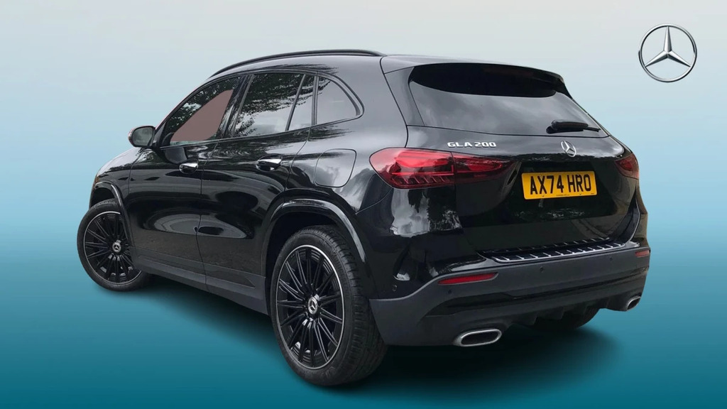 Mercedes-Benz GLA Class Gla 200 Amg Line Prem M AX74HRO Black #2