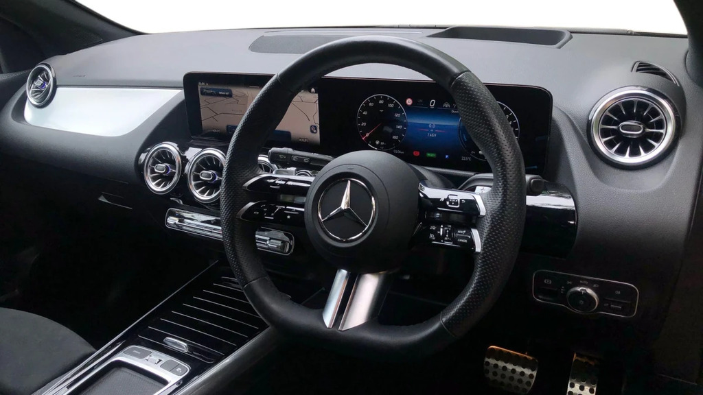 Mercedes-Benz GLA Class Gla 250 Amg Line Premium KM75ZMO Grey #3