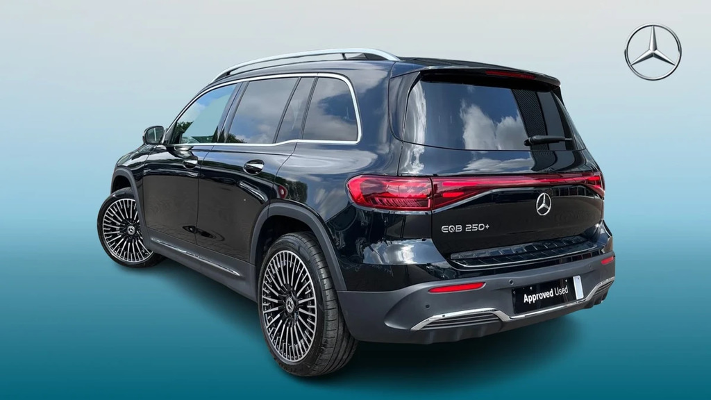 Mercedes-Benz EQB Eqb 250 Amg Line Premium Black #2