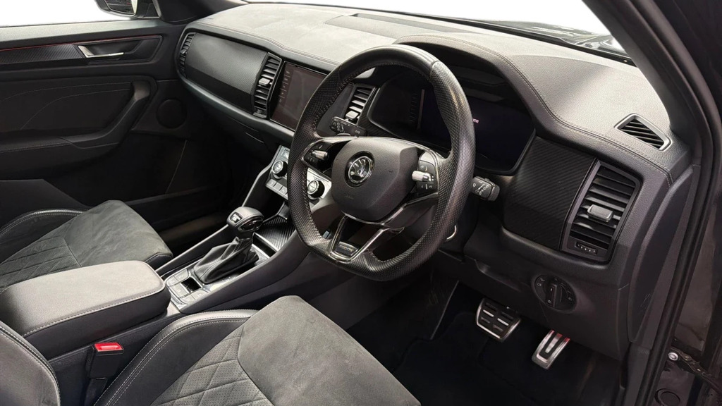Skoda Kodiaq Kodiaq Sportline Tsi 4X4 Black #3