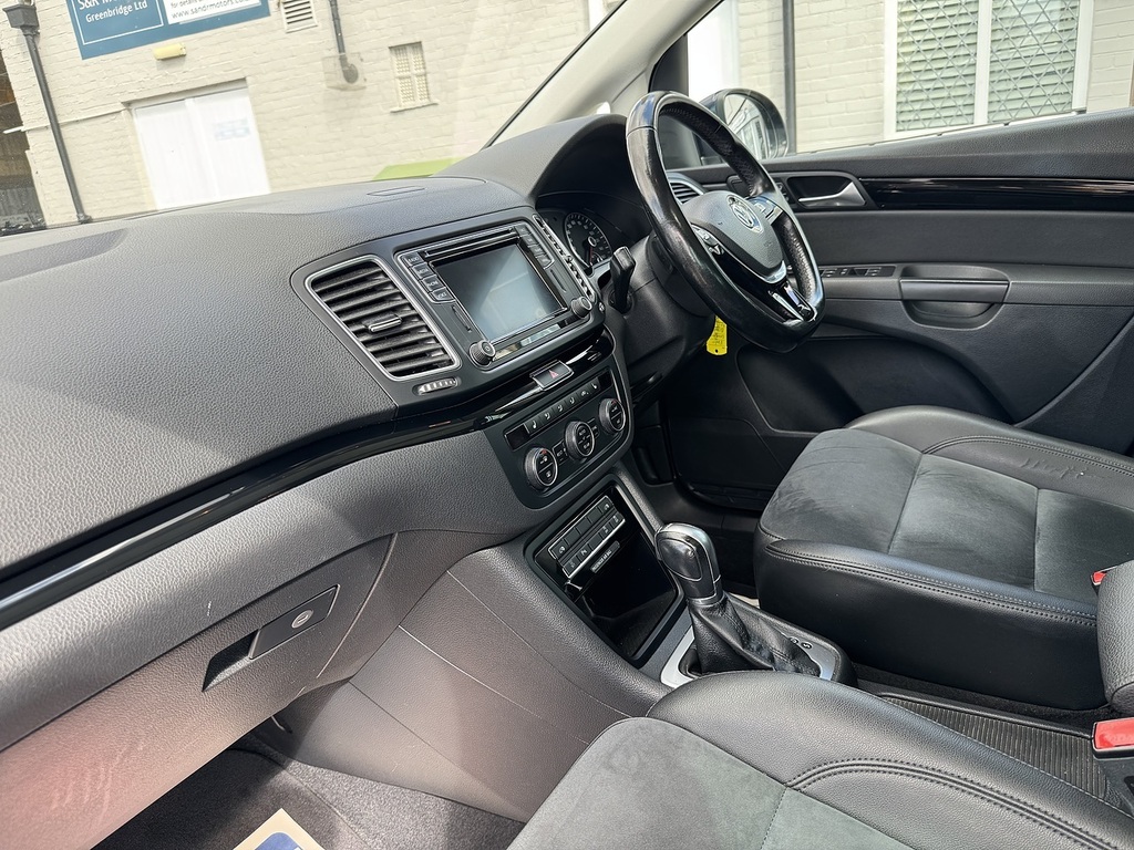Volkswagen Sharan Se Tdi Bluemotion Technology White #31