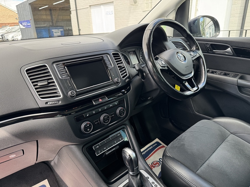 Volkswagen Sharan Se Tdi Bluemotion Technology White #30
