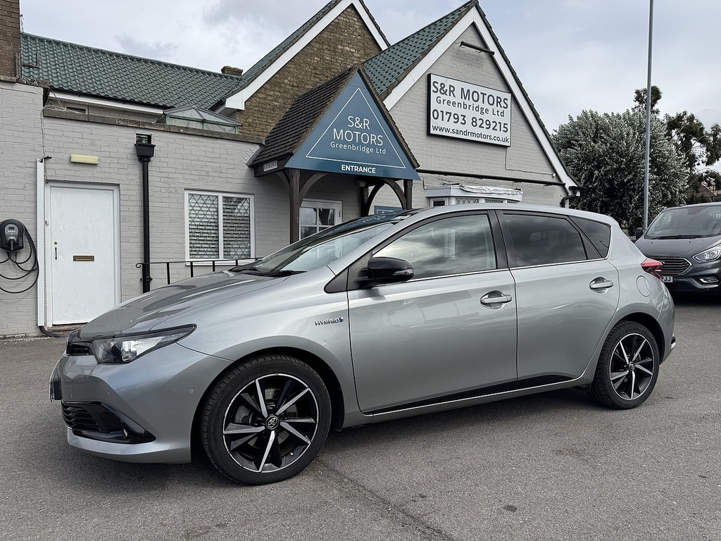 Toyota Auris Vvt-h Design Grey #3