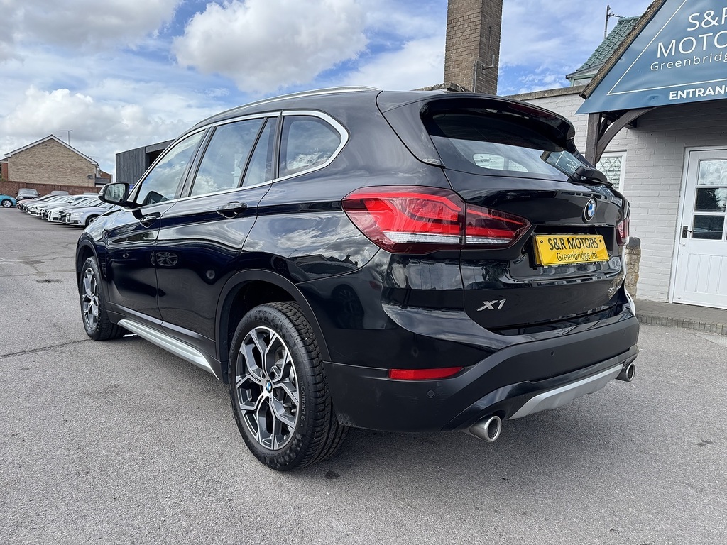 BMW X1 18D Xline Blue #6