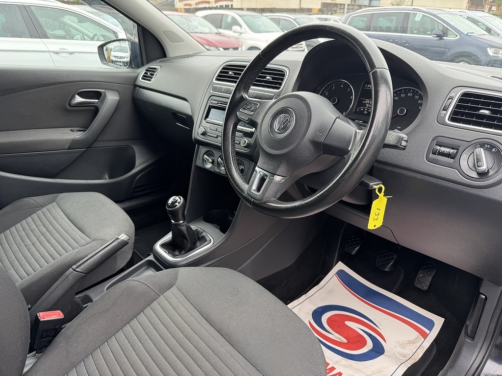 Volkswagen Polo Hatchback Black #12