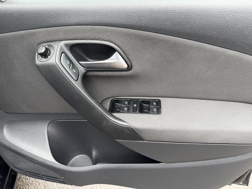 Volkswagen Polo Hatchback Black #27
