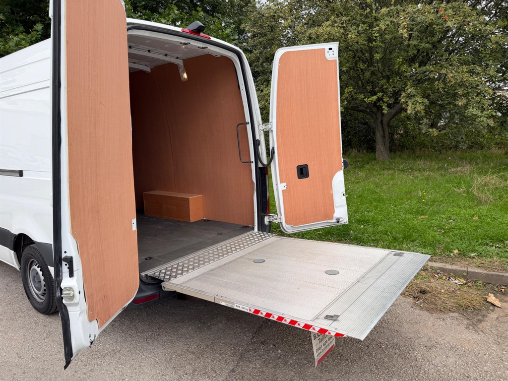 Mercedes-Benz Sprinter 2L 2.0 315 Cdi Progressive Chassis Cab White #20