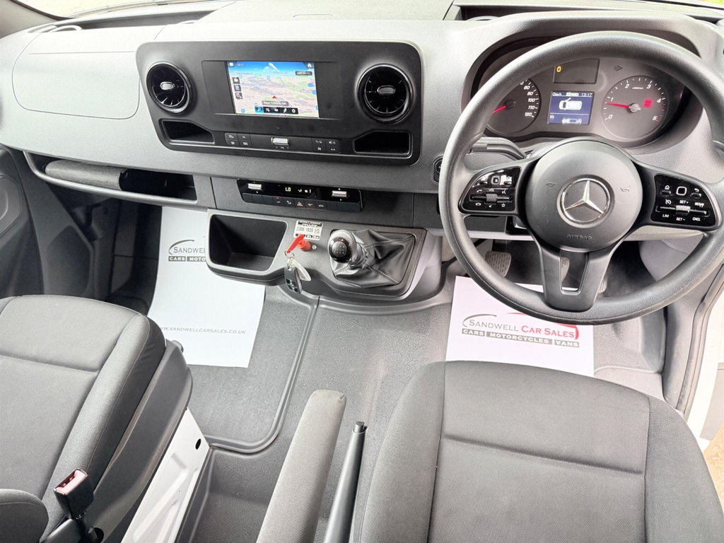 Mercedes-Benz Sprinter 2L 2.0 315 Cdi Progressive Chassis Cab White #9