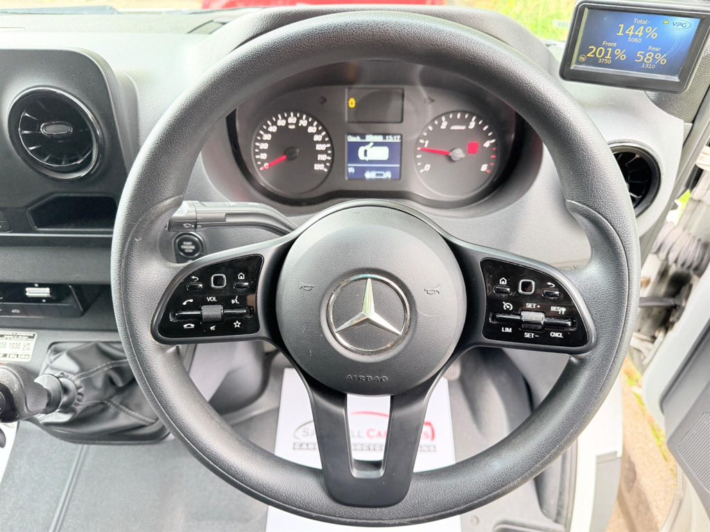 Mercedes-Benz Sprinter 2L 2.0 315 Cdi Progressive Chassis Cab White #15