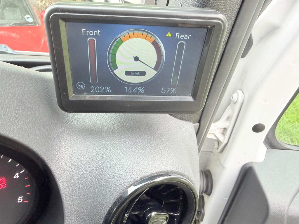 Mercedes-Benz Sprinter 2L 2.0 315 Cdi Progressive Chassis Cab White #16