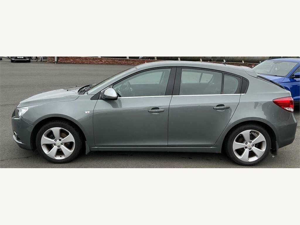 Chevrolet Cruze 1.6 Ls 124 Bhp Silver #3