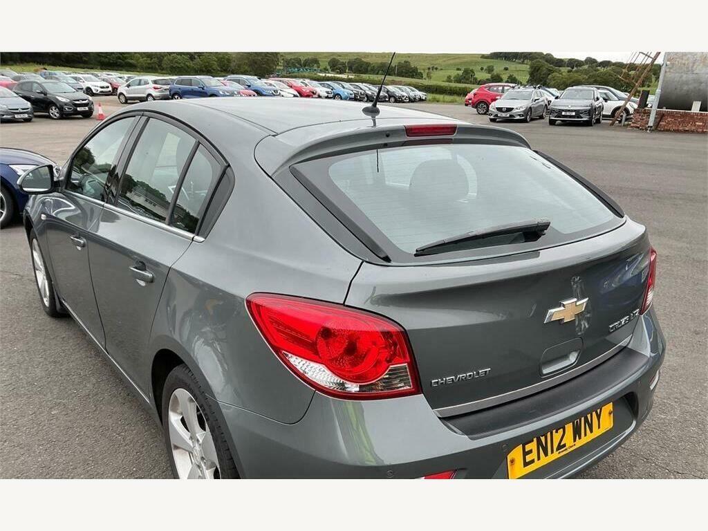 Chevrolet Cruze 1.6 Ls 124 Bhp Silver #2