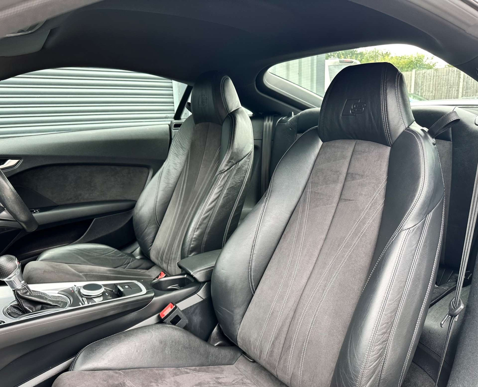 Audi TT 2.5T Fsi Tt Rs Quattro S Tronic Red #19