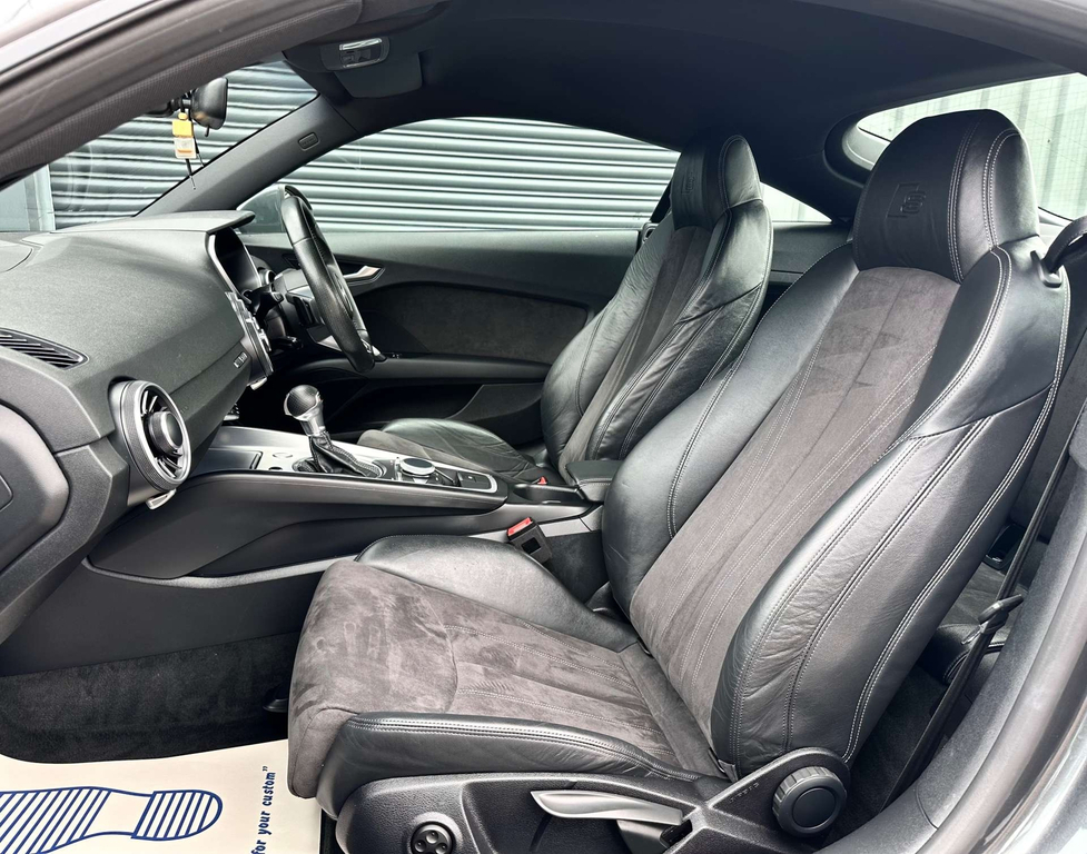 Audi TT 2.5T Fsi Tt Rs Quattro S Tronic Red #18