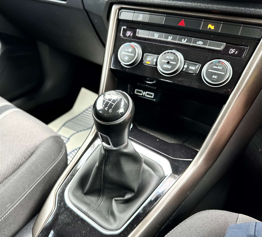 Volkswagen T-Roc S Silver #40